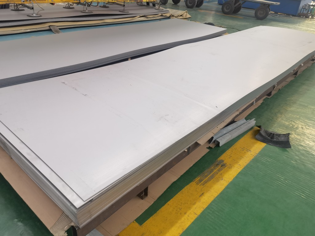 钛合金与纯钛:从特性到应用的全面解析(图3) 钛合金与纯钛:从特性到应用的全面解析(图3)